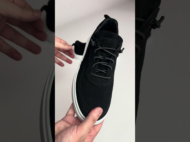 Чоботи жіночі шкіряні байка хутро 592641 Чорний Кеди чоловічі замшеві 591352 Чорні