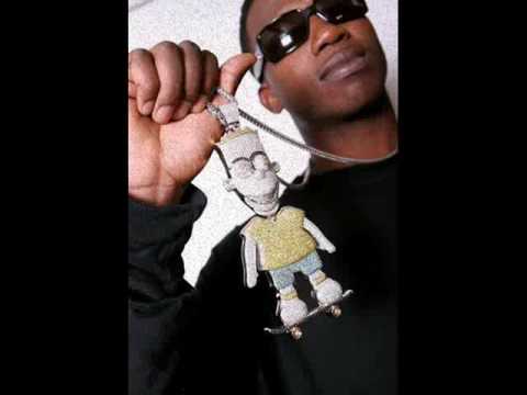 Gucci mane-on deck remix ft. Mo Stacks ent