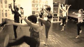 Download lagu African Dance Lucky mp3 Download lagu African Dance Lucky mp3