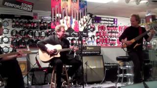 Lee Ritenour on the Yamaha Silent Guitar