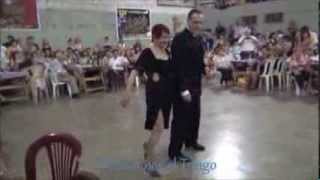 MARIA NIEVES y PANCHO MARTINEZ PEY Bailando el Tango JAMAS RETORNARAS en la MILONGA DEL MORAN