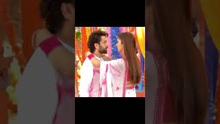 Download lagu Holiday Dance bade achhe lagte hain 2 ram & Adi mp3