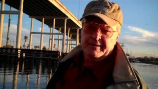 preview picture of video 'Fishing the Kemah Channel - Capt. Joe Kent 12/8/11'