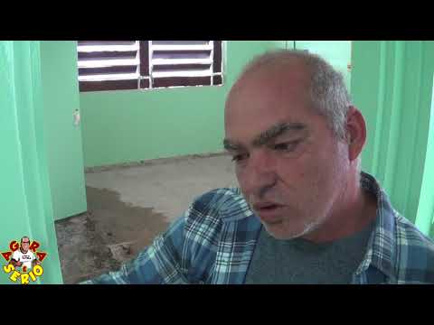 Prefeito Ayres Scorsatto arruma cagada do Governo Francisco Junior no Hospital de Juquitiba ...Tirar o piso de piscina que foi colocado no Hospital