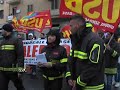 Vigili del fuoco in corteo a Salerno contro i tagli del Ministero