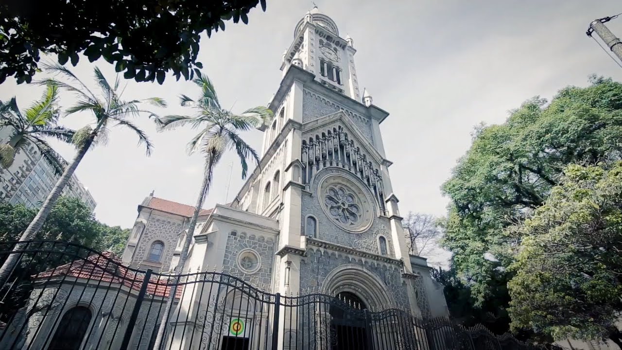 Paróquia N S Consolação . Interlight projetor Sirius . Mingrone Iluminação