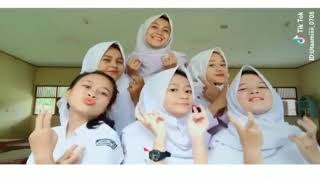 Download lagu 8 Video Goyang 2 Jari Tik Tok Paling Diminati Terbaru mp3 Download lagu 8 Video Goyang 2 Jari Tik Tok Paling Diminati Terbaru mp3
