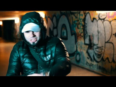 DIABLO - BŁĄDZĄC (prod HELEK BEATS )