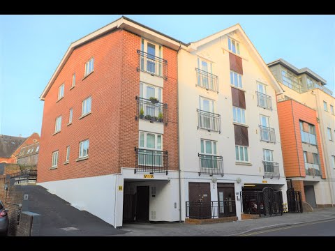 Spacious Modern One Bedroom Flat with Parking, Lyons Crescent, Tonbridge