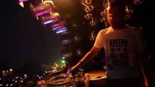 Wildstylez drops 'Andre Hazes - De Hoogste Tijd' at Defqon.1 Festival