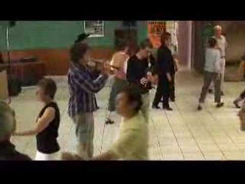 Les Frères Cornic - Kas ha Barzh