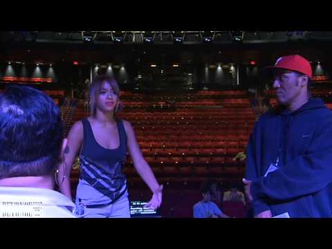 Beyoncé  _What Happens In Vegas..._ - Behind The Scenes Of I Am...Yours 720p HD)
