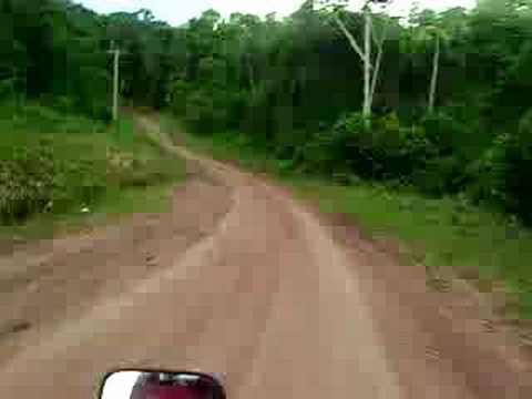 Belterra - Aramanaí - descendo e subindo a ladeira de moto