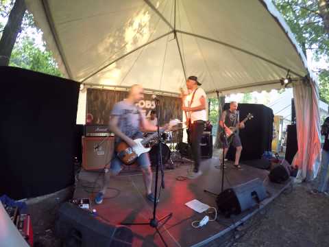 MALEMUTE kID - "Filler" live @ Apolide Rock Free Festival 2015 - Vialfrè (TO)