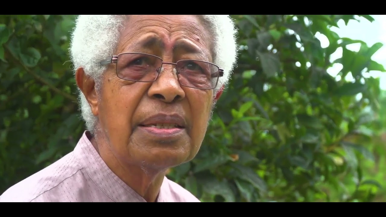 Healing Plants of Fiji book author Mrs Suliana Siwatibau