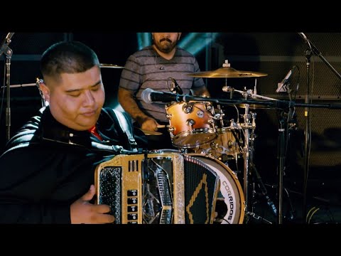 Legado 7 - De Periódico Un Gallito (2017) - "Exclusivo"