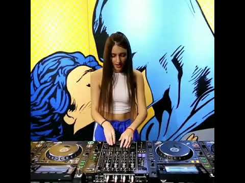 DA SÉRIE: Mulheres Dj's nem São gente, São Anjos!! [Parte 2]