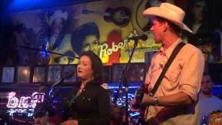 Carolyn Martin - Let's Have A Heart To Heart Talk