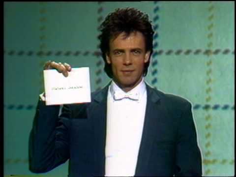 Michael Jackson Wins Favorite Pop Male - AMA 1984