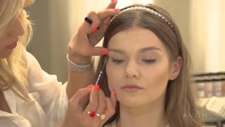preview picture of video 'Свадебный макияж от Avon с Мариной Борщевской http://avonpeter.ru/'
