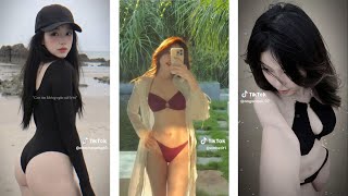 Những Cô Nàng Bikini ? 