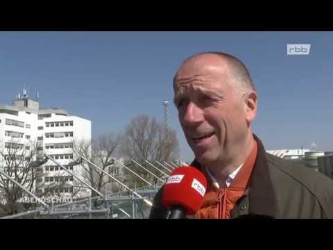 Umbau der denkmalgeschützten Berliner AVUS-Tribüne (Arch. Walter Bettenstedt) geht weiter April 2019