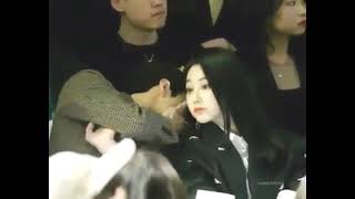 Download lagu Sehun and Mina at Seoul Fashion Week 2019 mp3 Download lagu Sehun and Mina at Seoul Fashion Week 2019 mp3