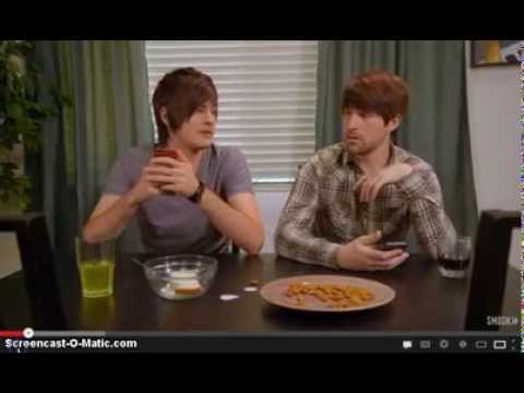 第一回目の動画 - SMOSH (First Video - SMOSH)