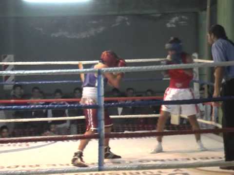 DEPORTE LOCAL boxeo amateur en Ferro Roger Morales   12-04-13