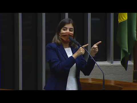 Tabata Amaral protesta contra veto de Bolsonaro à distribuição gratuita de absorventes femininos