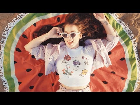 Sylwia Lipka - Cztery Łapy (Official Music Video)