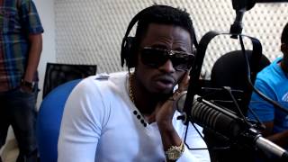 Diamond introducing  Nataka Kulewa Live (XXL ya Clouds Fm) 29-10-2012