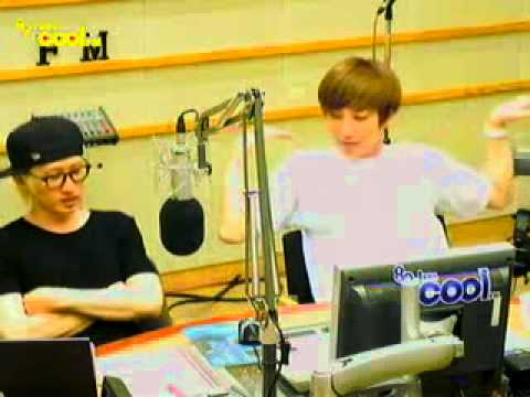 110815 Super Junior Leeteuk dancing to 'Sorry Sorry' @ Sukira KTR