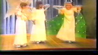 Karen Carpenter, Kristy McNichol, the Angel in the Christmas Play