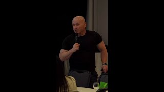 merge_F0F005BA-AFAF-4EFC-BBAD-2B9330AA7297.MP4