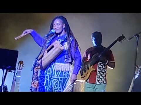 Kareyce Fotso- Mouan wam live Alhambra Paris