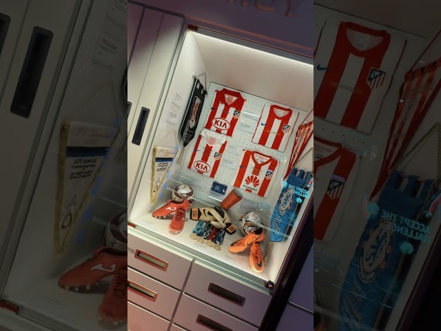 Vídeo relacionado con WONDERBOX Connect - Caja Regalo - Atlético de Madrid - 2 entradas para Territorio Atleti - Visita al Museo + Tour del Estadio - Válido Durante 27 Meses