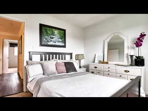 52 Long Drive, Whitby