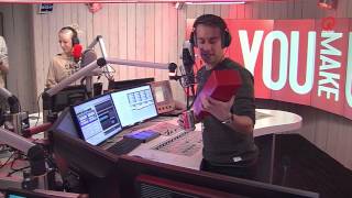 Bazart komt Q-studio binnengestrompeld na nachtje door