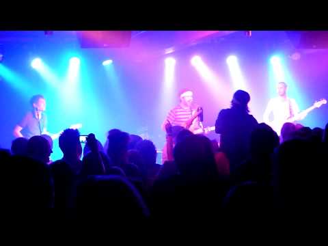 its a buffalo - Run and Hide (live at Manchester Club Academy, Sat 5th Sept 2009)