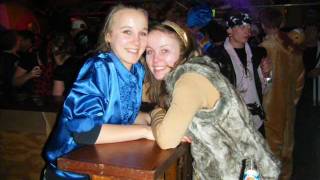 Carnaval 2010 in Café 't Gommelen te Biezenmortel.wmv