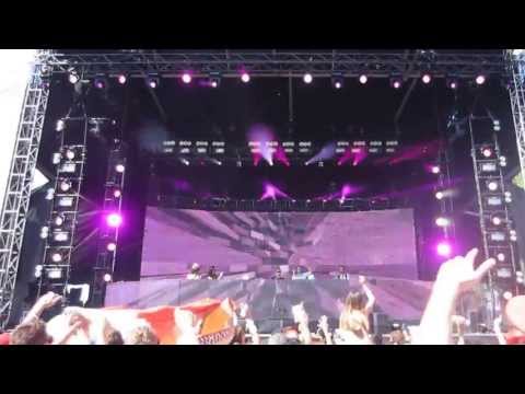 Myon & Shane 54 - Viva La Language (mashup) Live