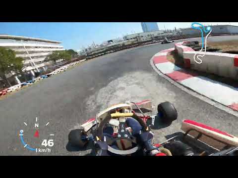 Red Maxxis tire 42.943!