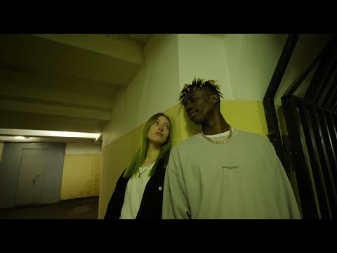 Katarína Knechtová - HĽADANIE (lyrics video)