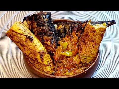 Discover how to rost the best plantain and fish and a nice sauce to enjoy