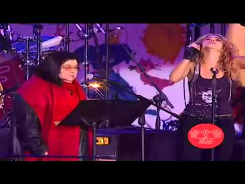 Shakira Ft Mercedes Sosa- La Maza- Live concierto ALAS.