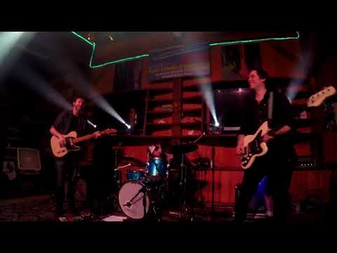 Wolf! 2018-06-02 Pete's Barn Whitehall PA