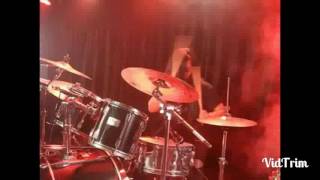 Download lagu ANOMAN OBONG by 'DISTORSI BAND' mp3