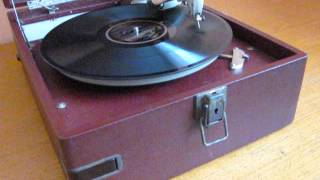 Ted Lewis and his band - She´s funny that way  (I got a woman crazy for me)