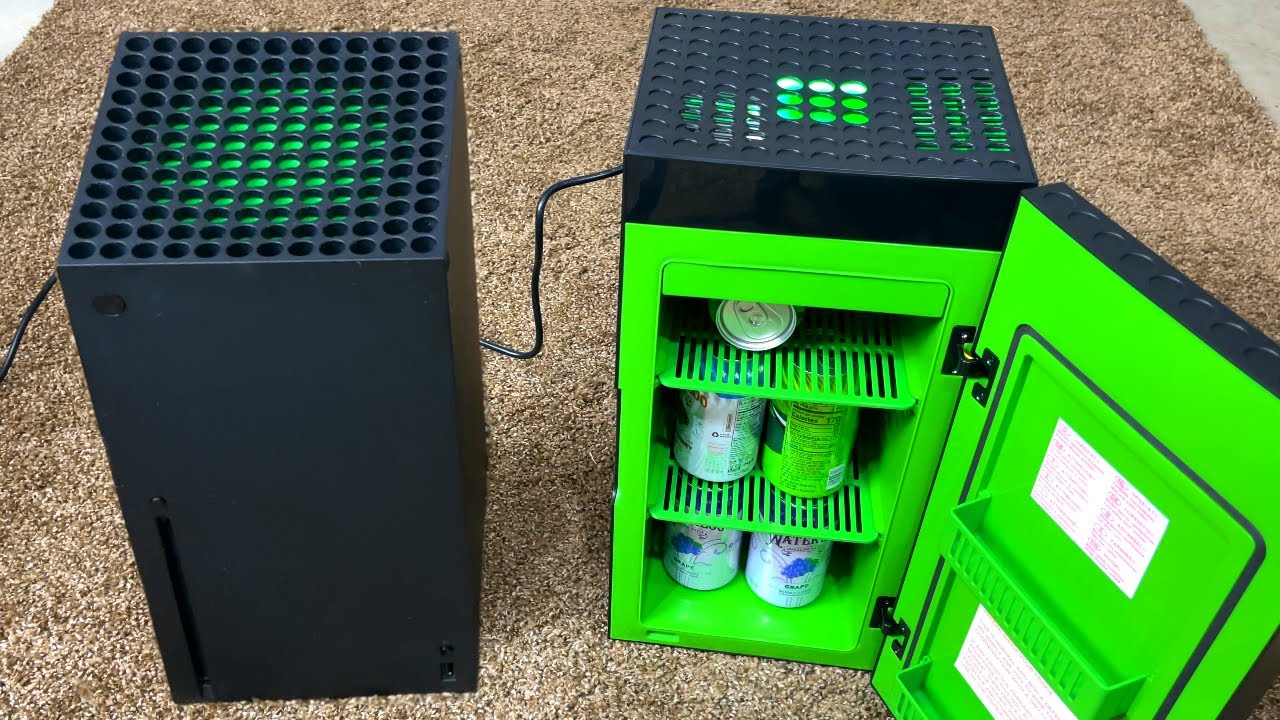 Игроки показали, как используют холодильник Mini Fridge в стиле Xbox